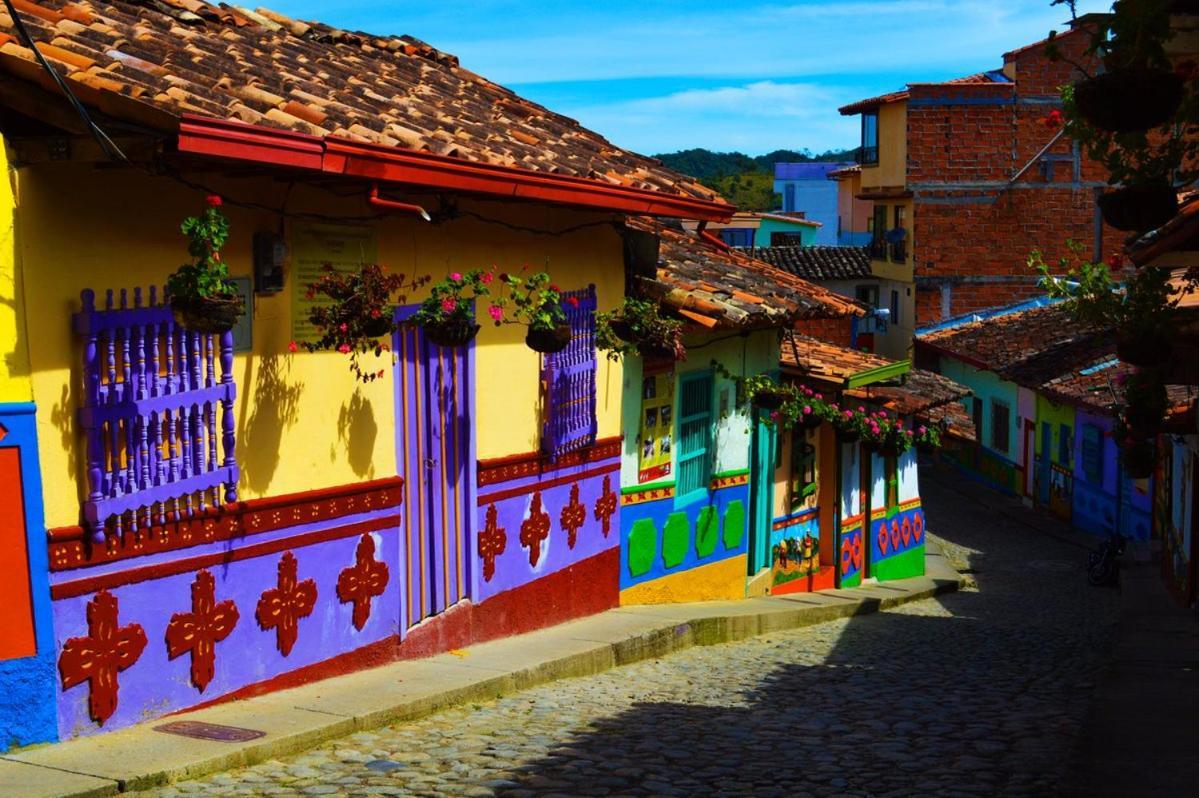 Hotel El Paisaje Guatapé Exterior photo